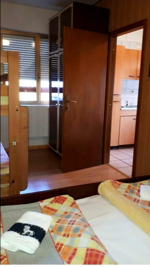 Apartma Nadiza Borjana107 Luaran gambar